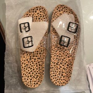 Cute leopard sandals
